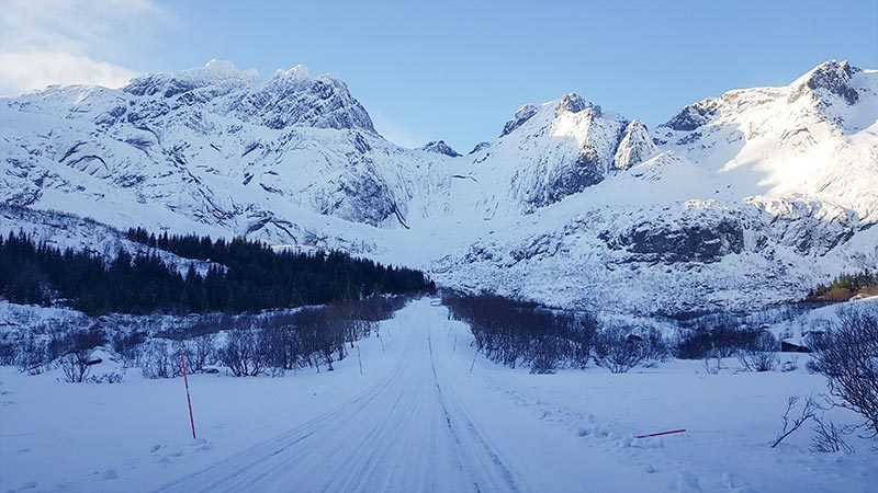 cadena montañosa lofoten